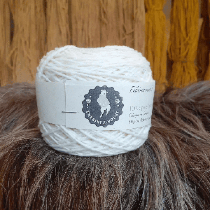 Pelote 50gr   pure Mérinos de Bauduen (83)